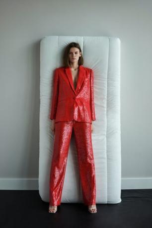 Lantejoula vermelha Zara terno Claudia Winkleman estritamente lançar show