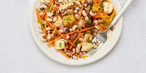 Salada de Atum verão com batata doce e manjericão - almoço saudável Idéias